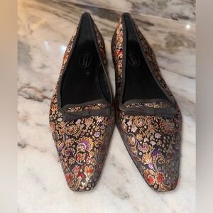 Talbots Size 8.5 Pointy Square Toe Tapestry Floral Patterned Women's Flats Shoes